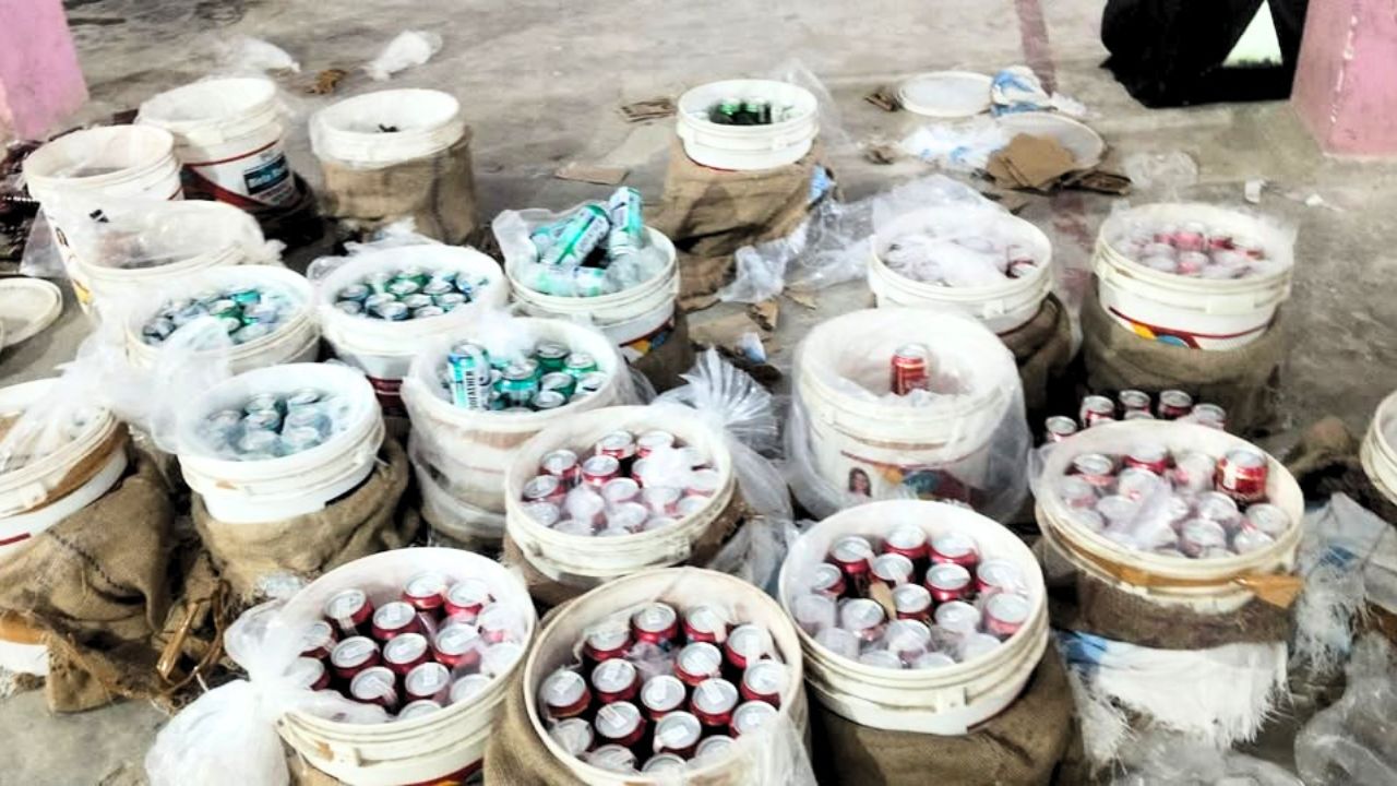 समस्तीपुर न्यूज़: अमेजॉन कूरियर के नाम पर शराब की तस्करी, पुलिस ने भारी मात्रा में बियर और शराब की जब्त | Samastipur Express